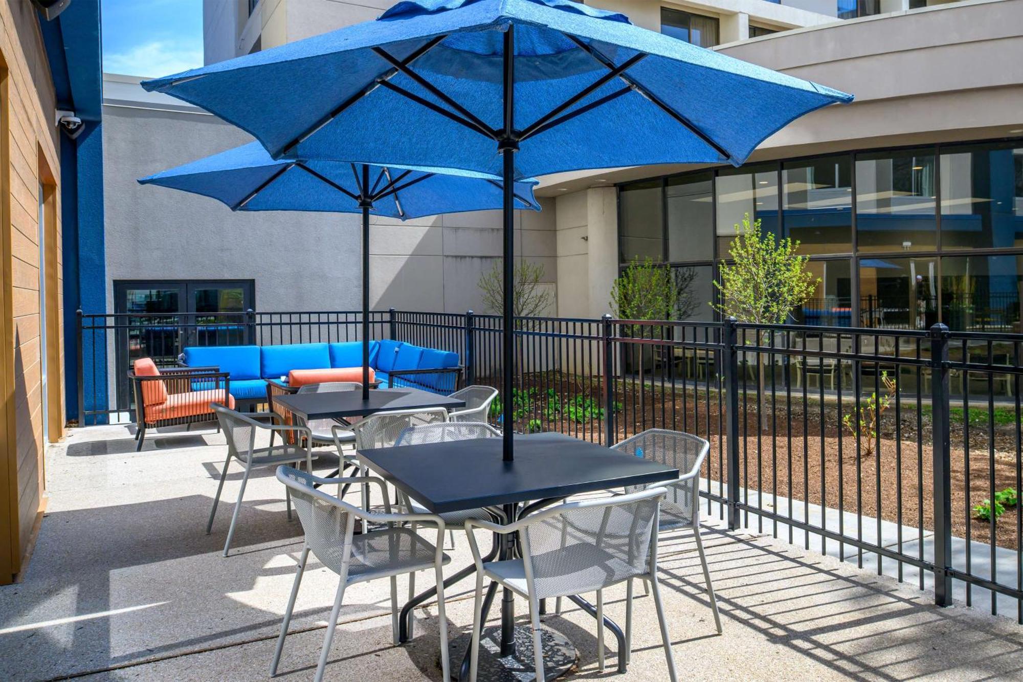 Hampton Inn By Hilton St Louis Airport Woodson Terrace Ngoại thất bức ảnh